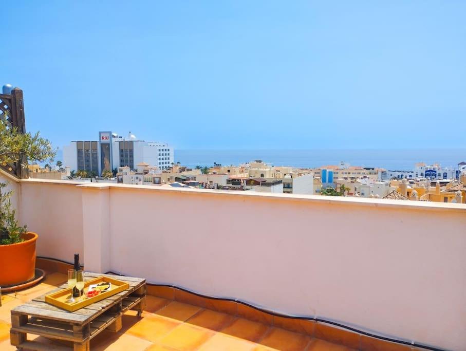 Апартаменти Penthouse With Jacuzzi And Spectacular Sea Views Нерха Екстер'єр фото